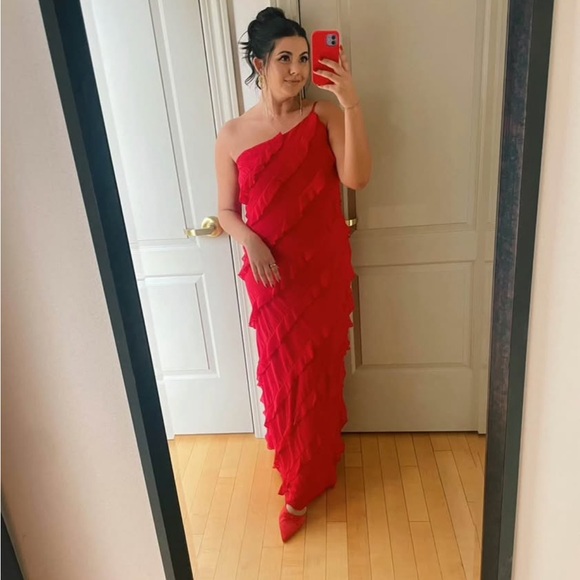 Red One-Shoulder Ruffle Gown - Picture 4 of 4